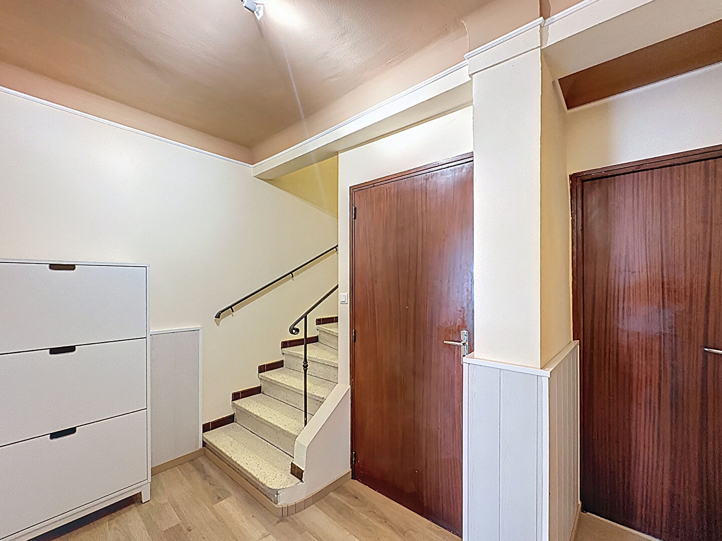 A VENDRE EN EXCLUSIVITÉ ! Maison de village à Vidauban avec Garage