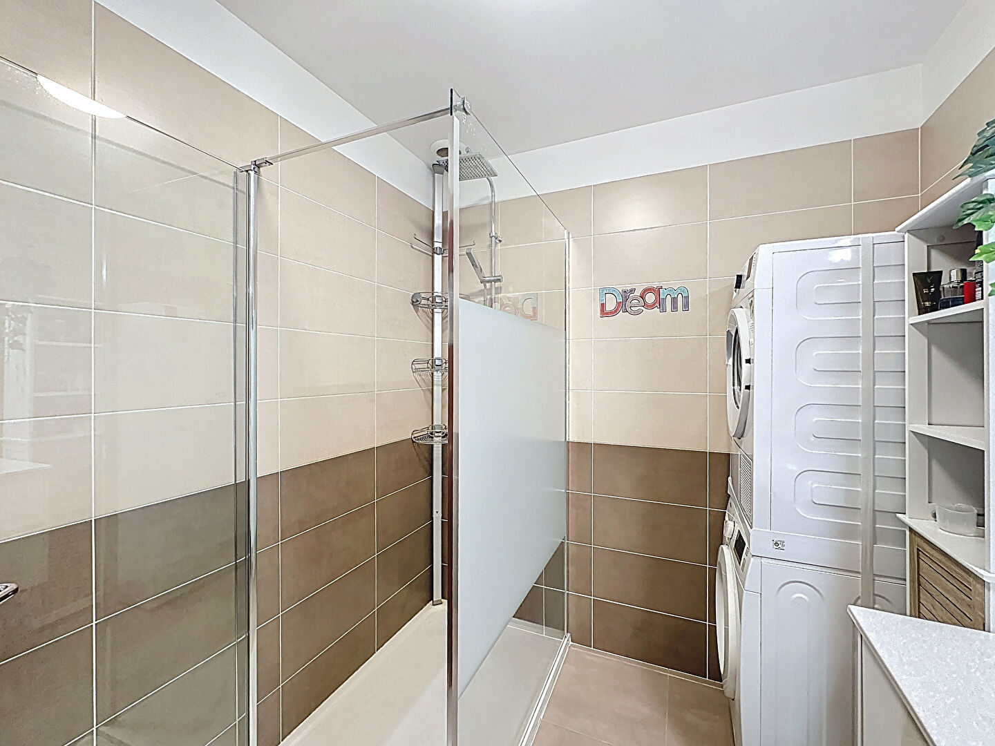 A VENDRE EN EXCLUSIVITÉ ! Maison de village à Vidauban avec Garage