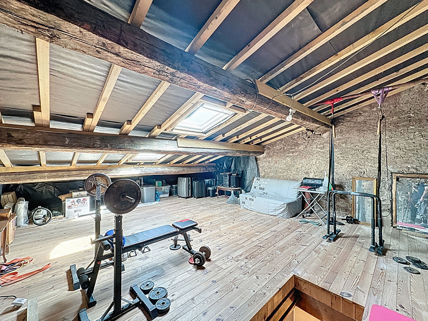 A VENDRE EN EXCLUSIVITÉ ! Maison de village à Vidauban avec Garage