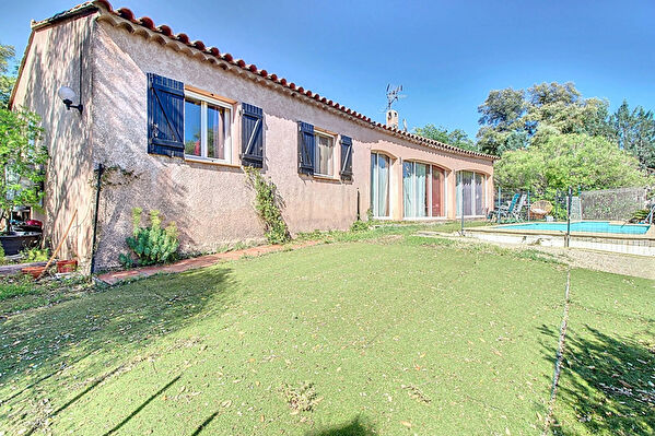 Vente maison plain pied à Grimaud (83310)