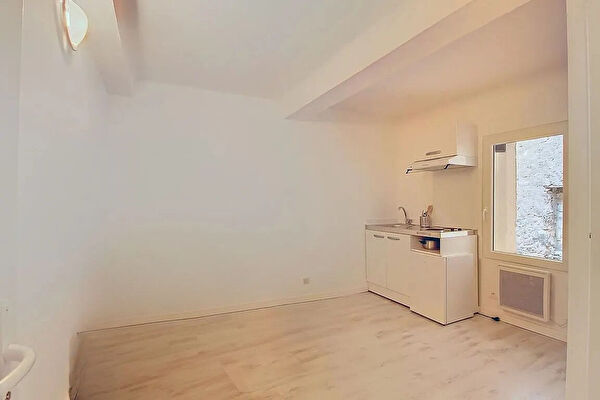 Location appartement à Salernes (83690)