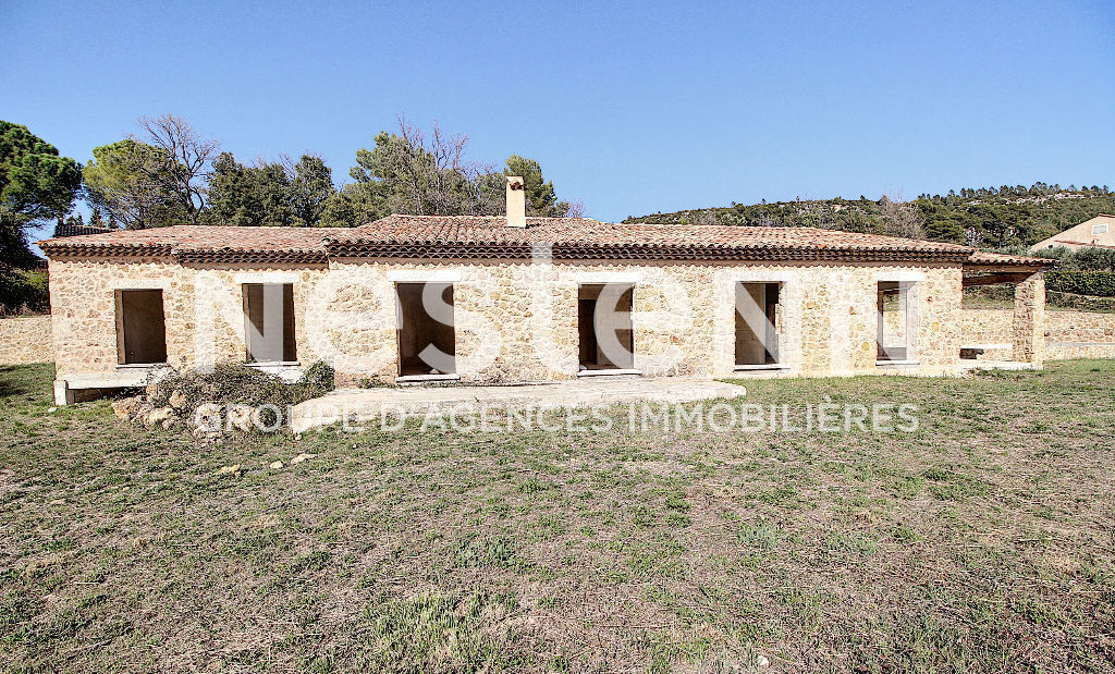 Tourtour maison en PIERRE 240 m2 sur terrain de 3715 m²