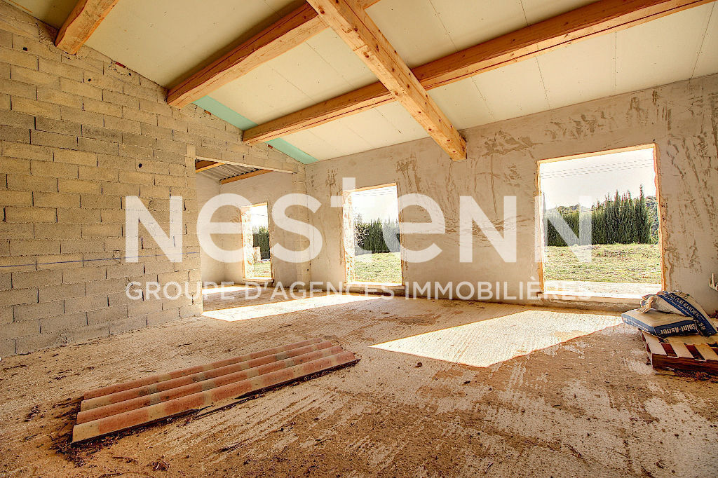 Tourtour maison en PIERRE 240 m2 sur terrain de 3715 m²