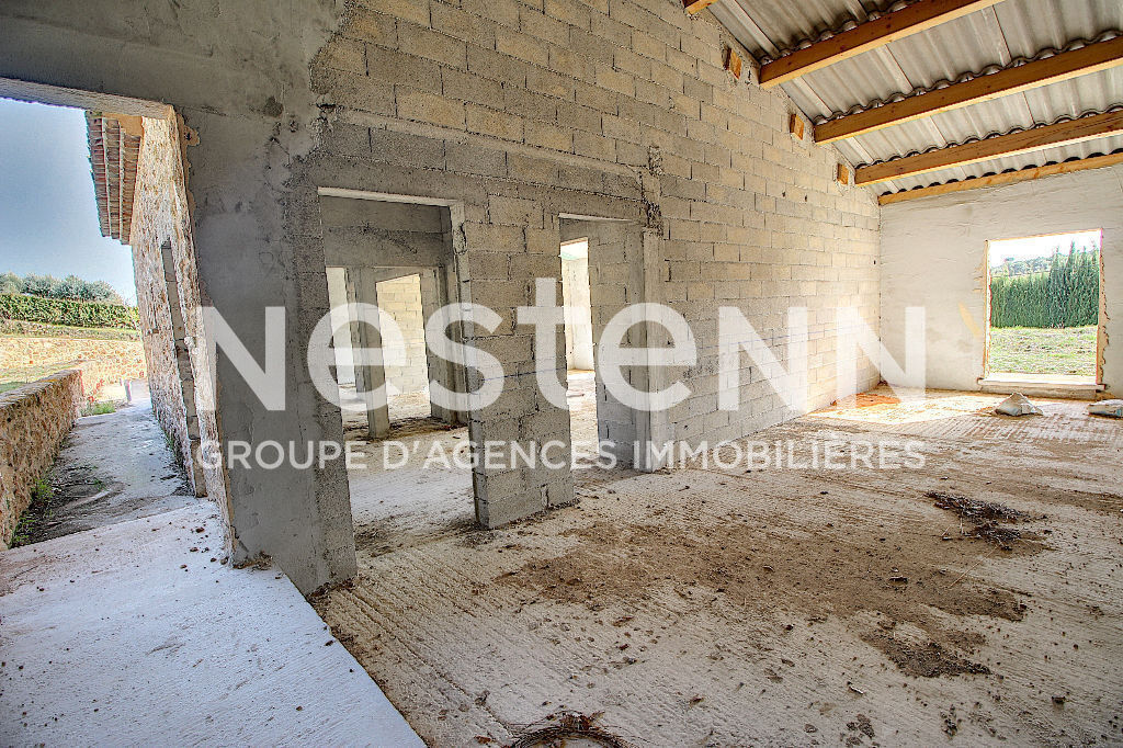 Tourtour maison en PIERRE 240 m2 sur terrain de 3715 m²