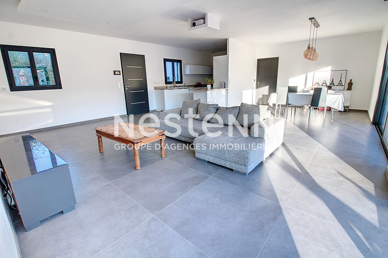 A VENDRE VIDAUBAN Maison 180m2 + GARAGE  sur 1200m2 de terrain