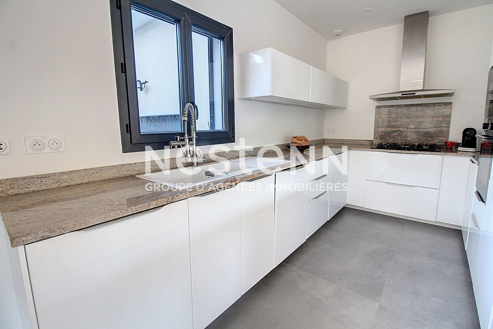 A VENDRE VIDAUBAN Maison 180m2 + GARAGE  sur 1200m2 de terrain