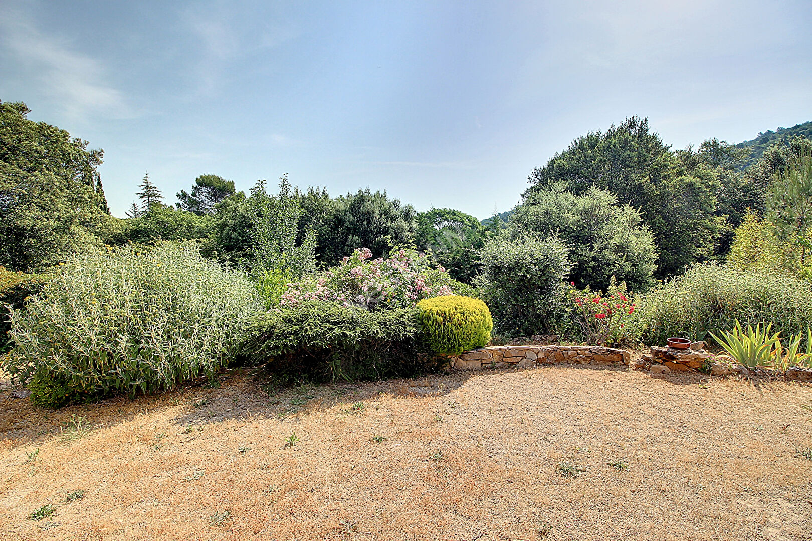 TOURTOUR Maison 3 pièces 93 m² sur 1020 m² de terrain avec GARAGE
