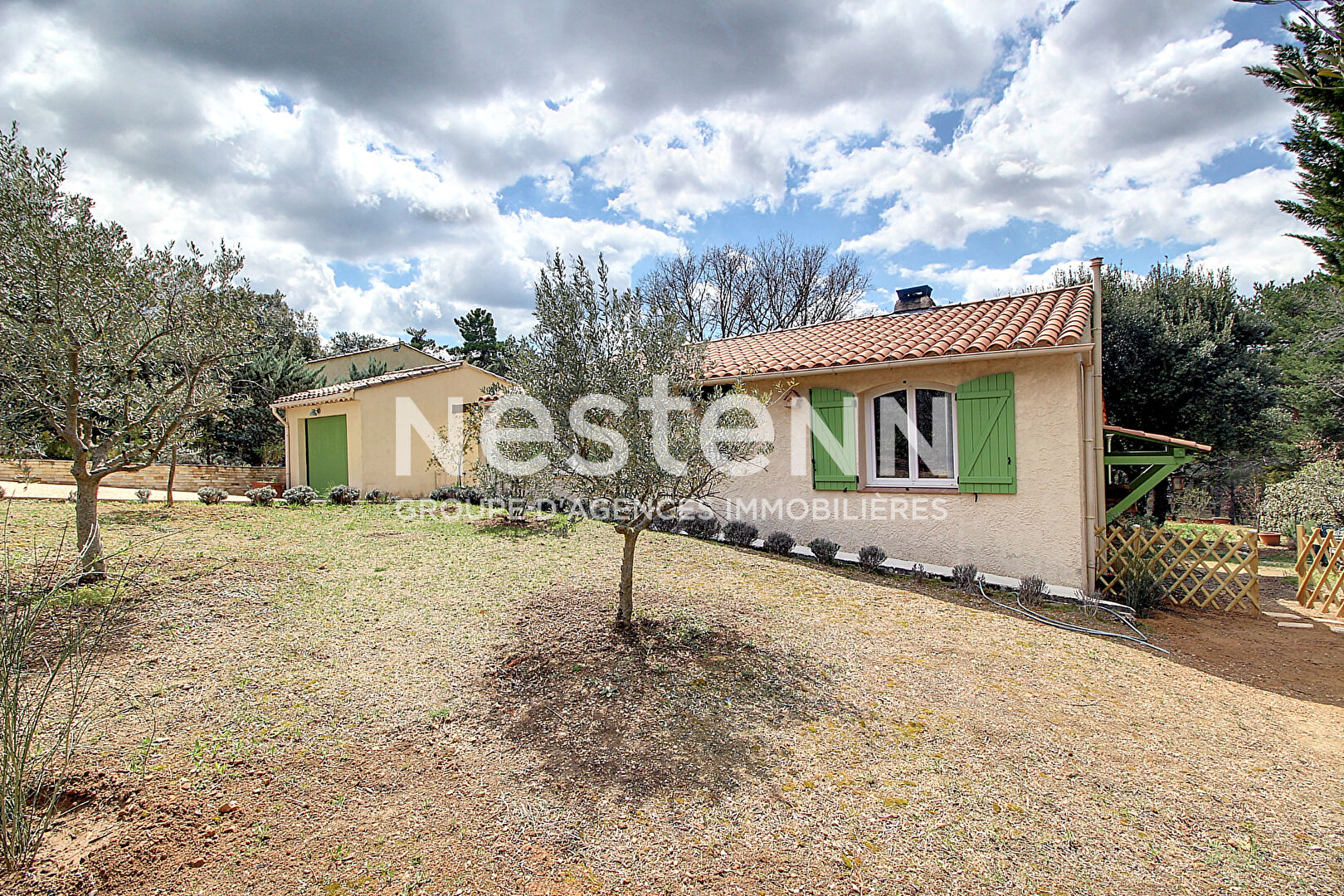 TOURTOUR Villa 2 chambres sur 1000 m² de terrain
