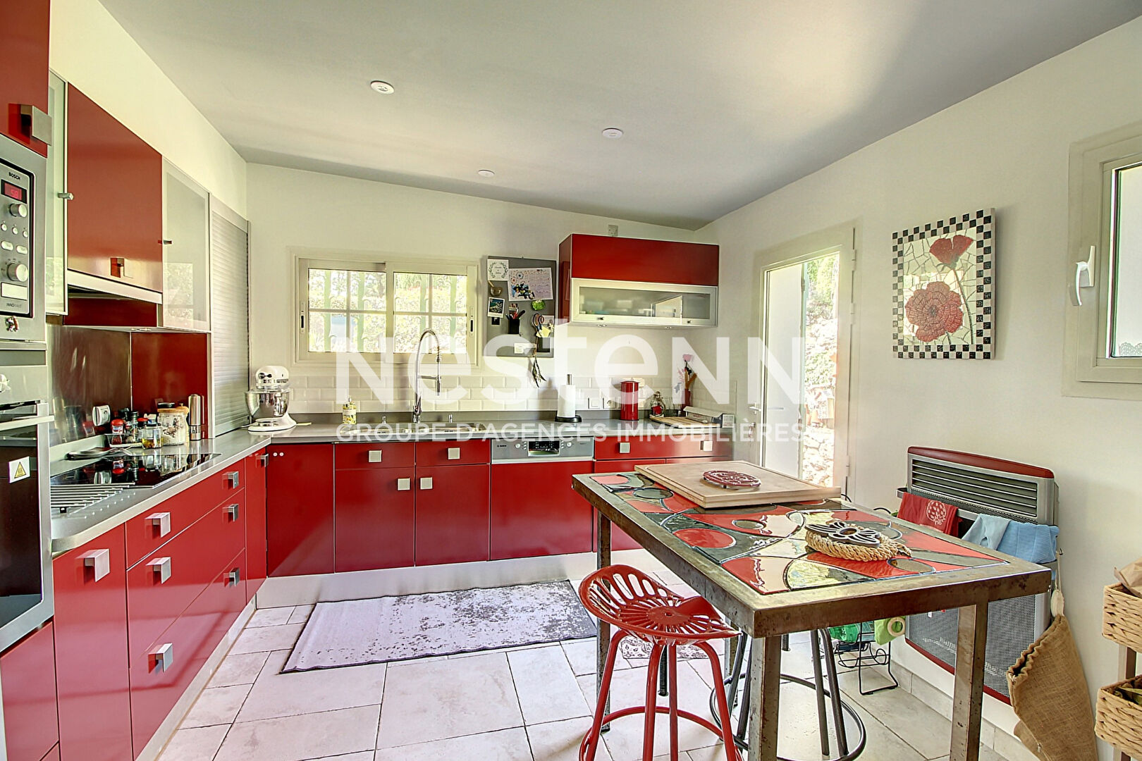 A VENDRE TOURTOUR - Maison 4 chambres 128 m² avec PISCINE sur un terrain de 1500 m² CLOS