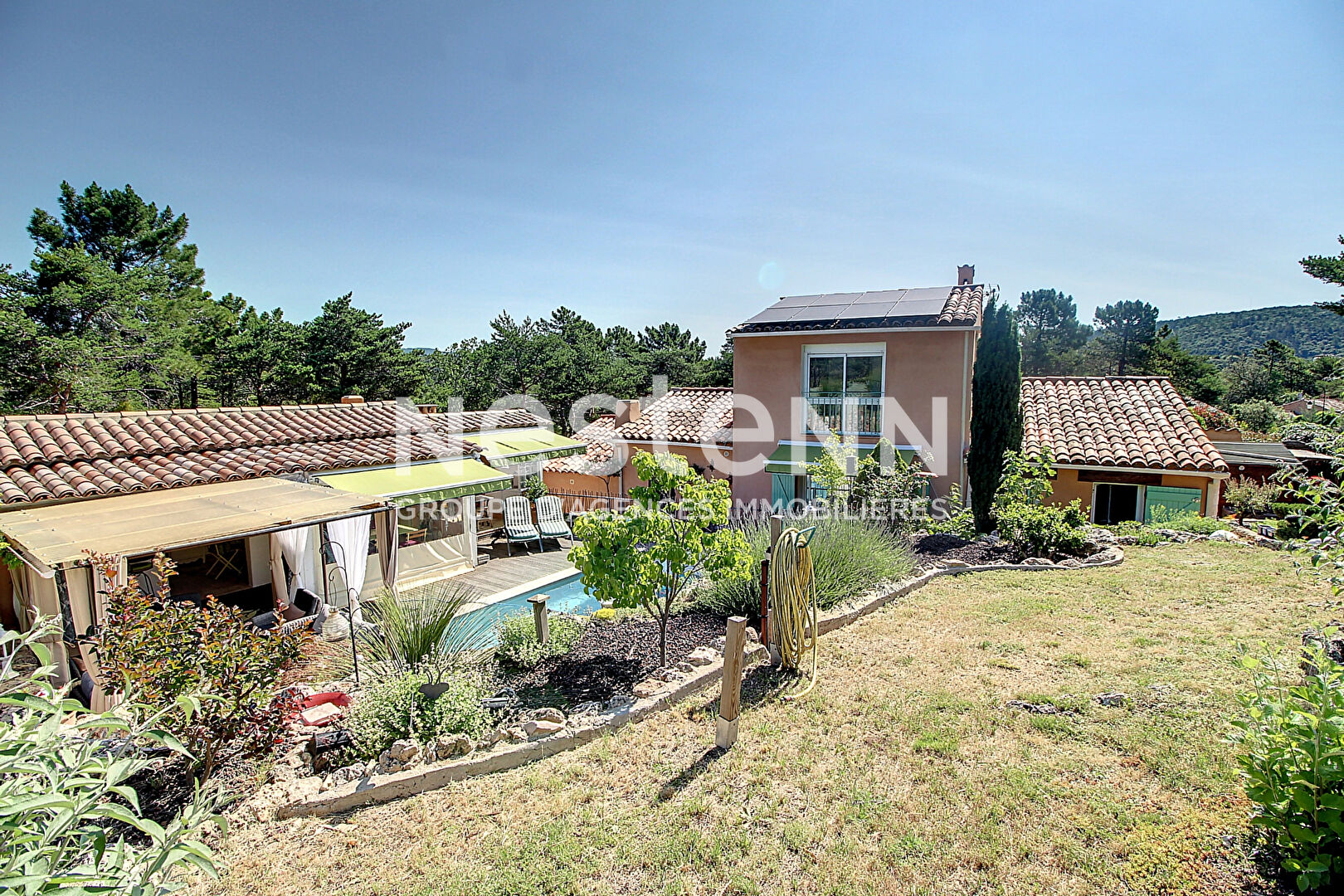 A VENDRE TOURTOUR - Maison 4 chambres 128 m² avec PISCINE sur un terrain de 1500 m² CLOS