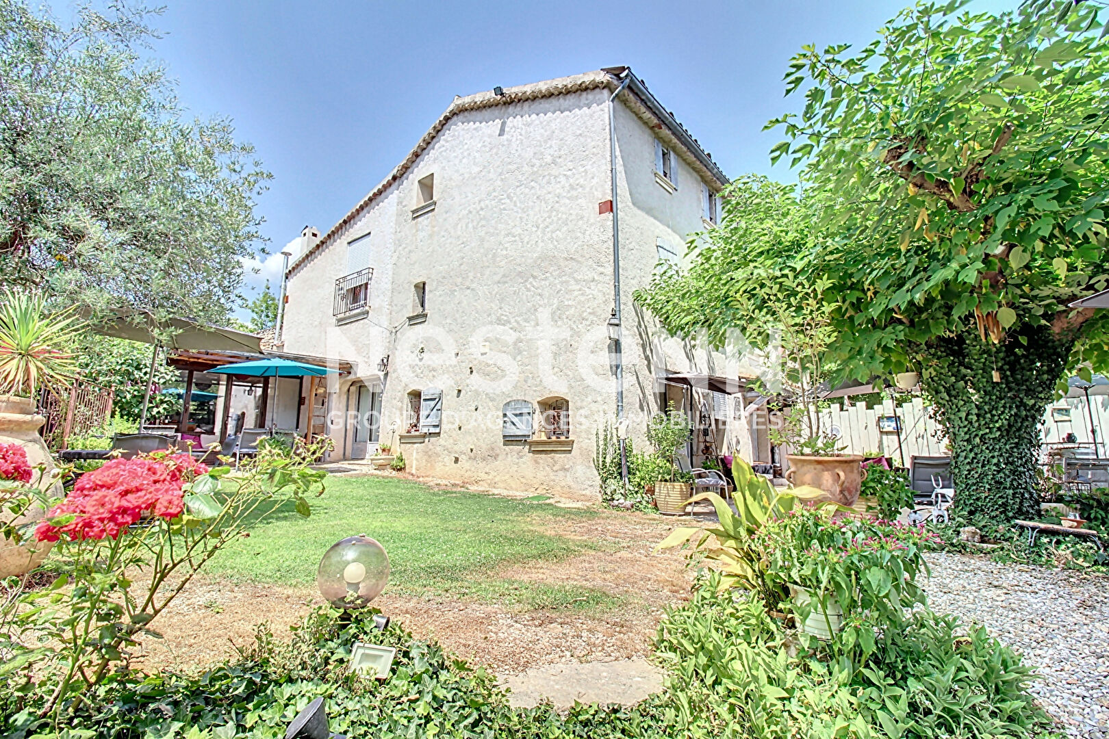 A VENDRE DRAGUIGNAN Bastide 3 suites parentales PISCINE terrain de 9000 m²