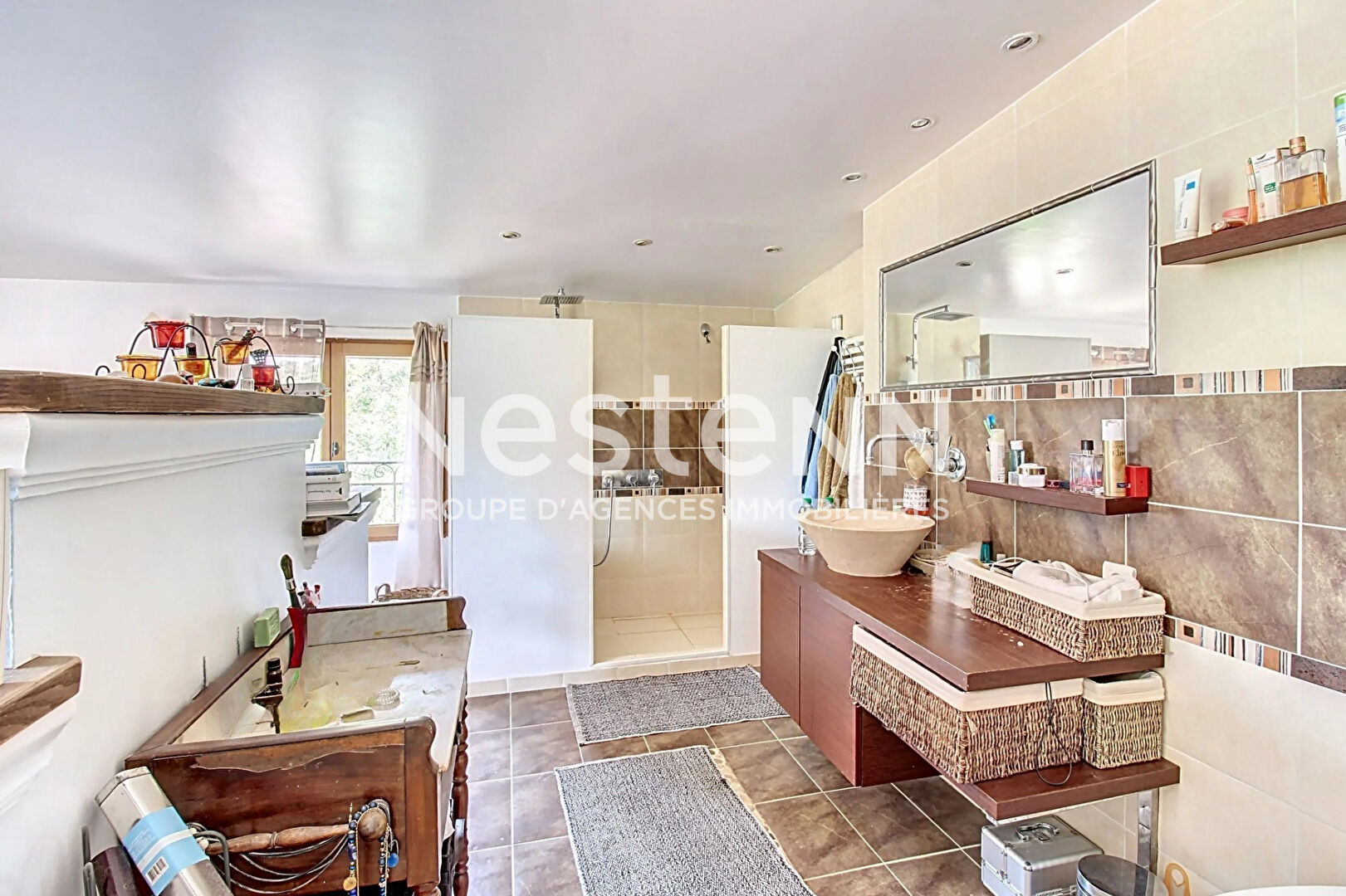 A VENDRE DRAGUIGNAN Bastide 3 suites parentales PISCINE terrain de 9000 m²