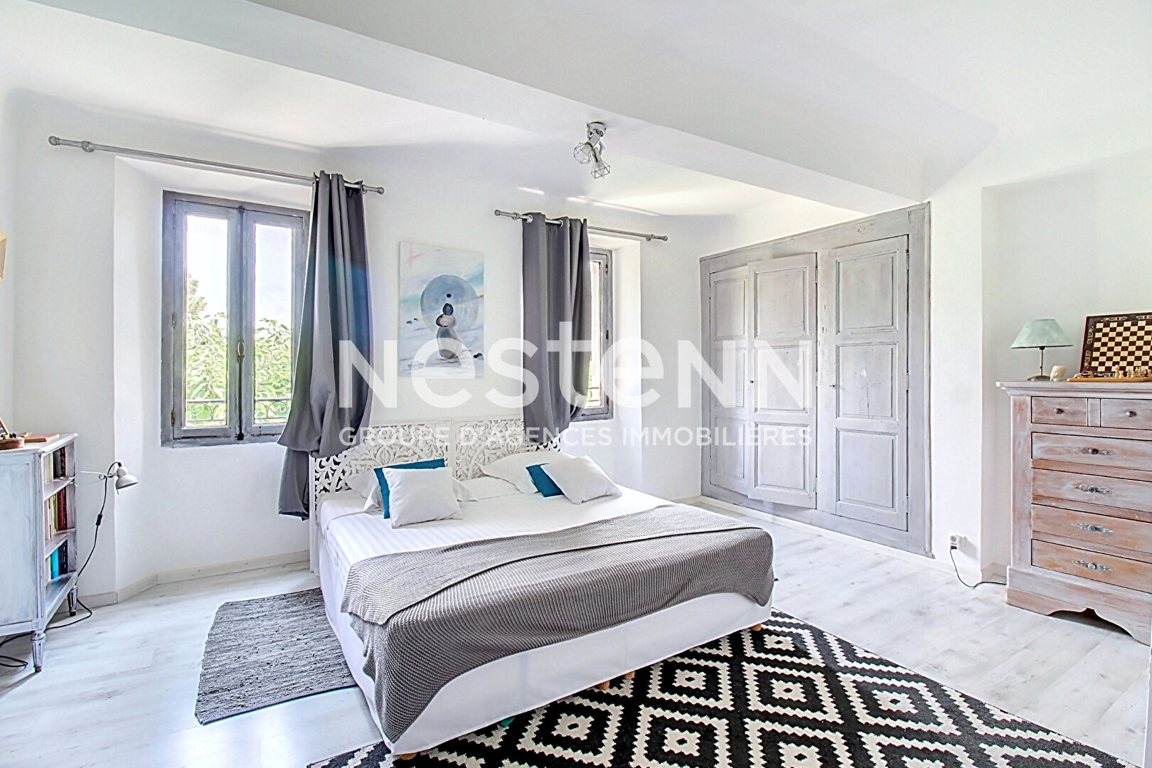 A VENDRE DRAGUIGNAN Bastide 3 suites parentales PISCINE terrain de 9000 m²