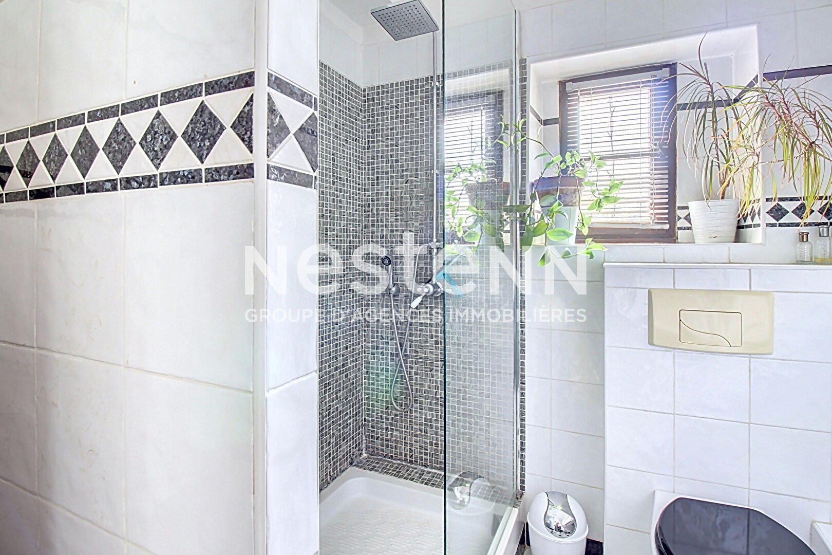 A VENDRE DRAGUIGNAN Bastide 3 suites parentales PISCINE terrain de 9000 m²