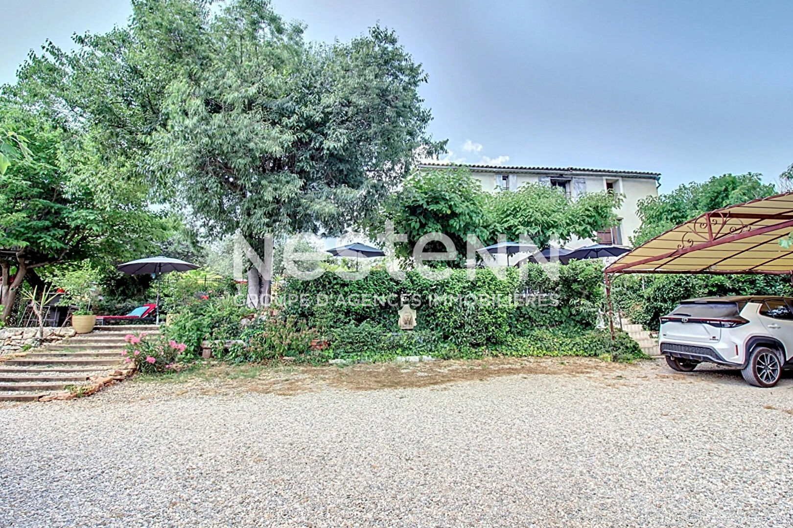 A VENDRE DRAGUIGNAN Bastide 3 suites parentales PISCINE terrain de 9000 m²