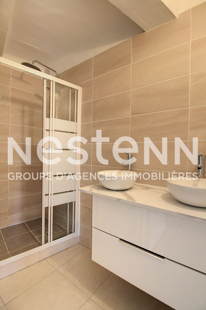 A VENDRE SALERNES - 2 Appartements très lumineux - 5 pièces