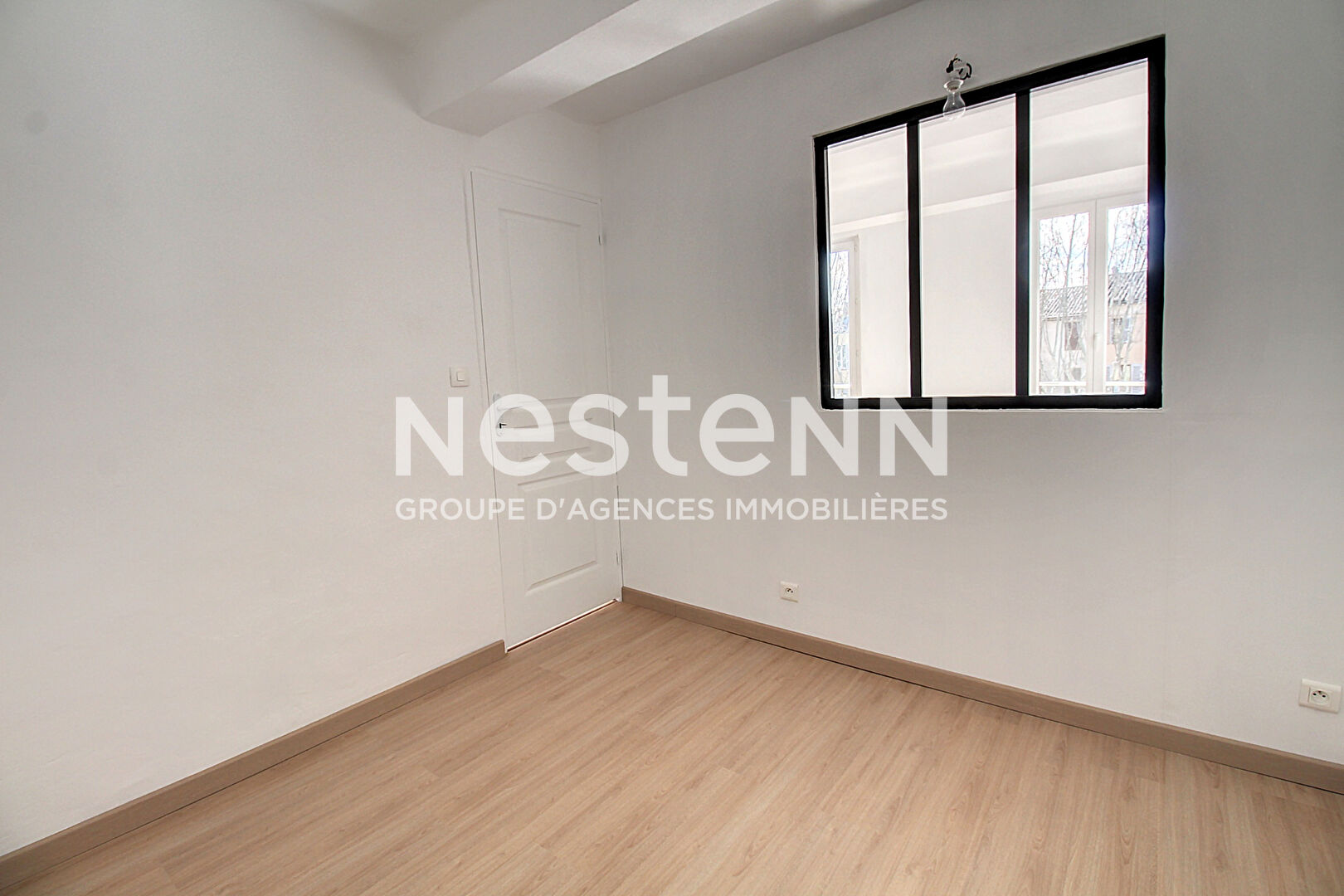 A VENDRE SALERNES - 2 Appartements très lumineux - 5 pièces