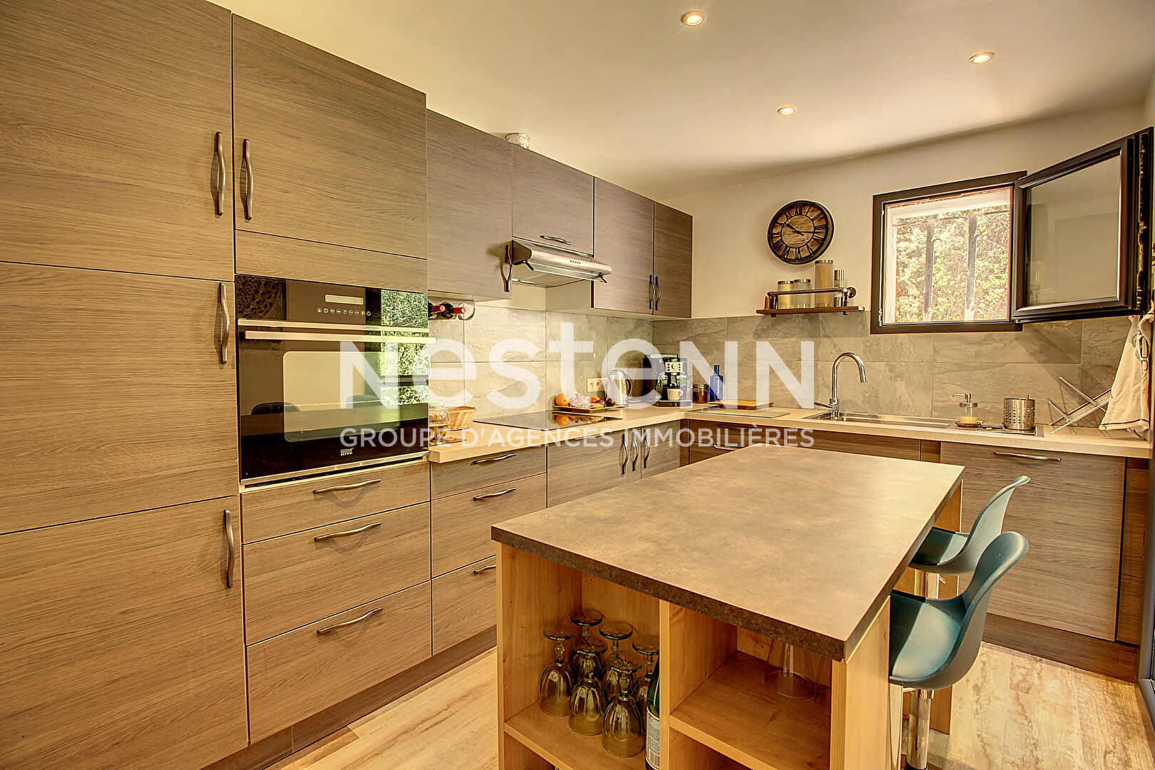 TOURTOUR Maison plain-pied 2 chambres 86 m² avec GARAGE
