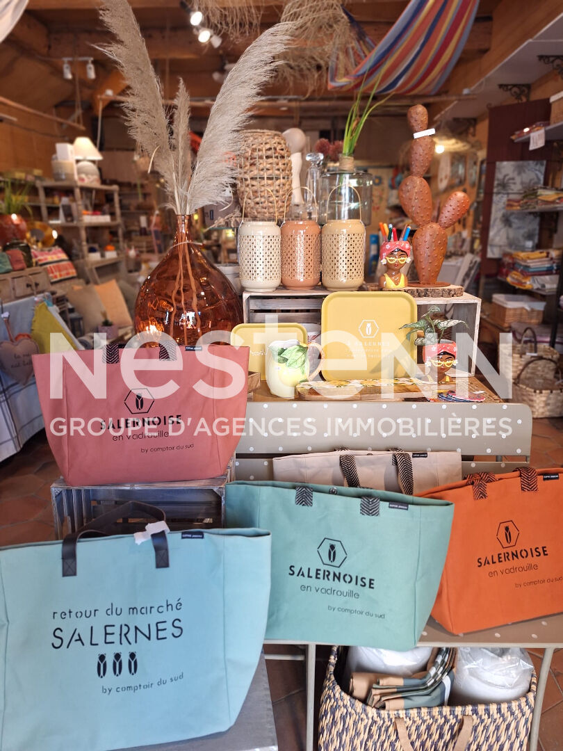 A VENDRE FONDS DE COMMERCE SUR SALERNES 100 m2