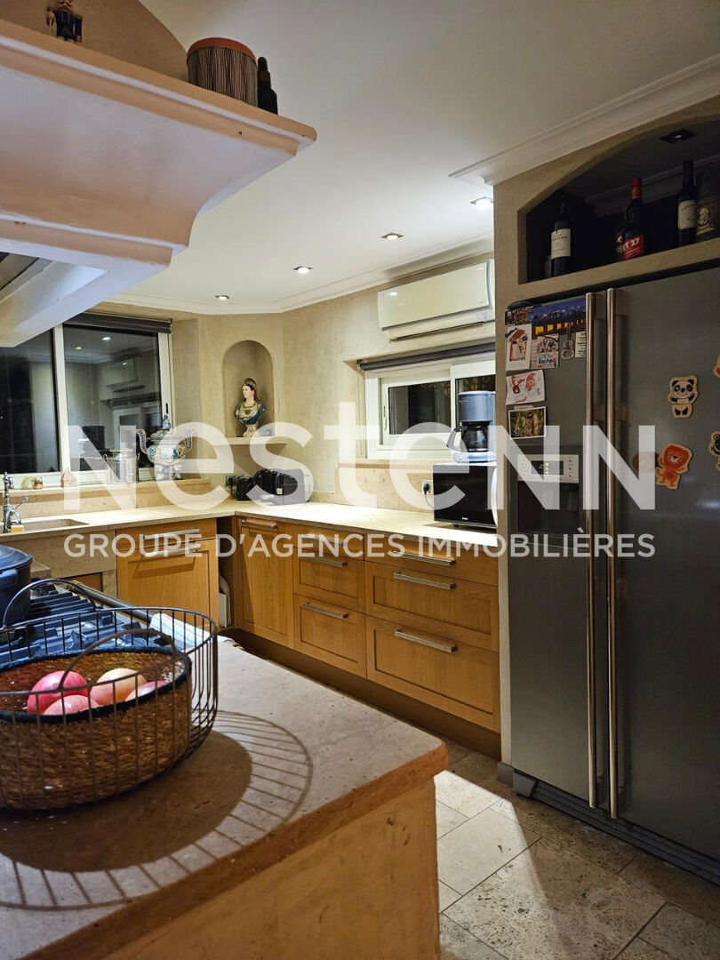 A VENDRE ! Maison Villecroze 5 pièces 140 m2 entièrement rénovée !! centre ville !!