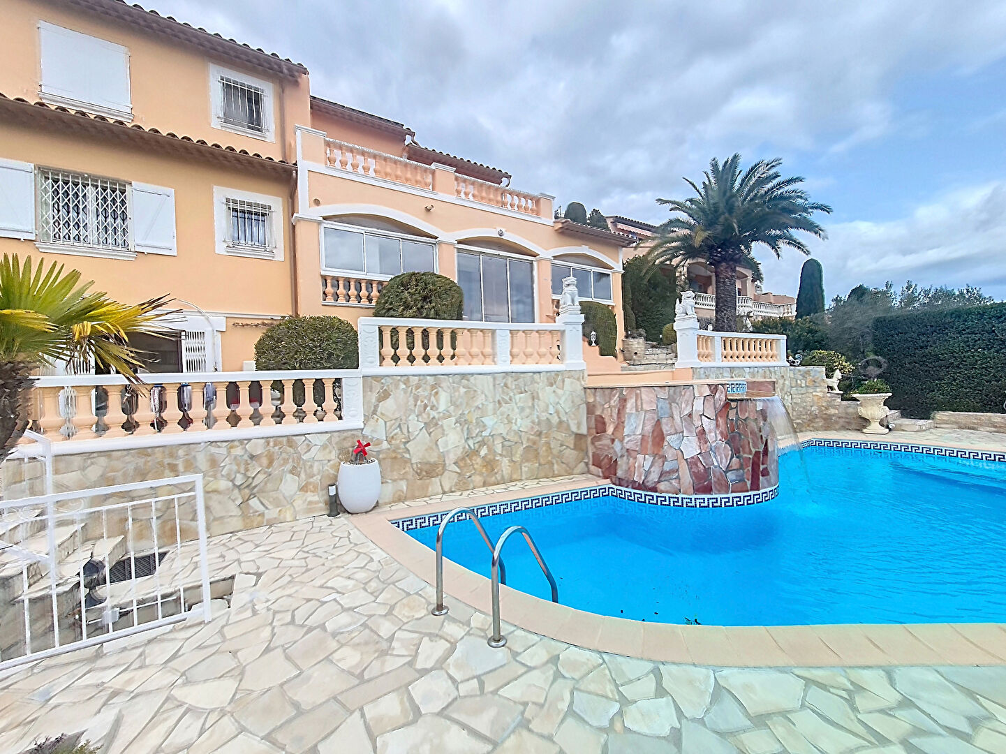 Villa, 4 chambres, garage, piscine, vue mer
