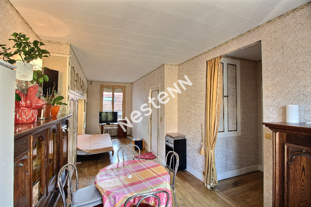 LE PRE ST GERVAIS - Maison avec exterieur env 78m² avec sous sol total et garage 2 roues