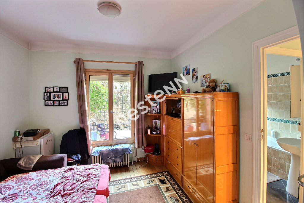 LE PRE ST GERVAIS - Maison avec exterieur env 78m² avec sous sol total et garage 2 roues