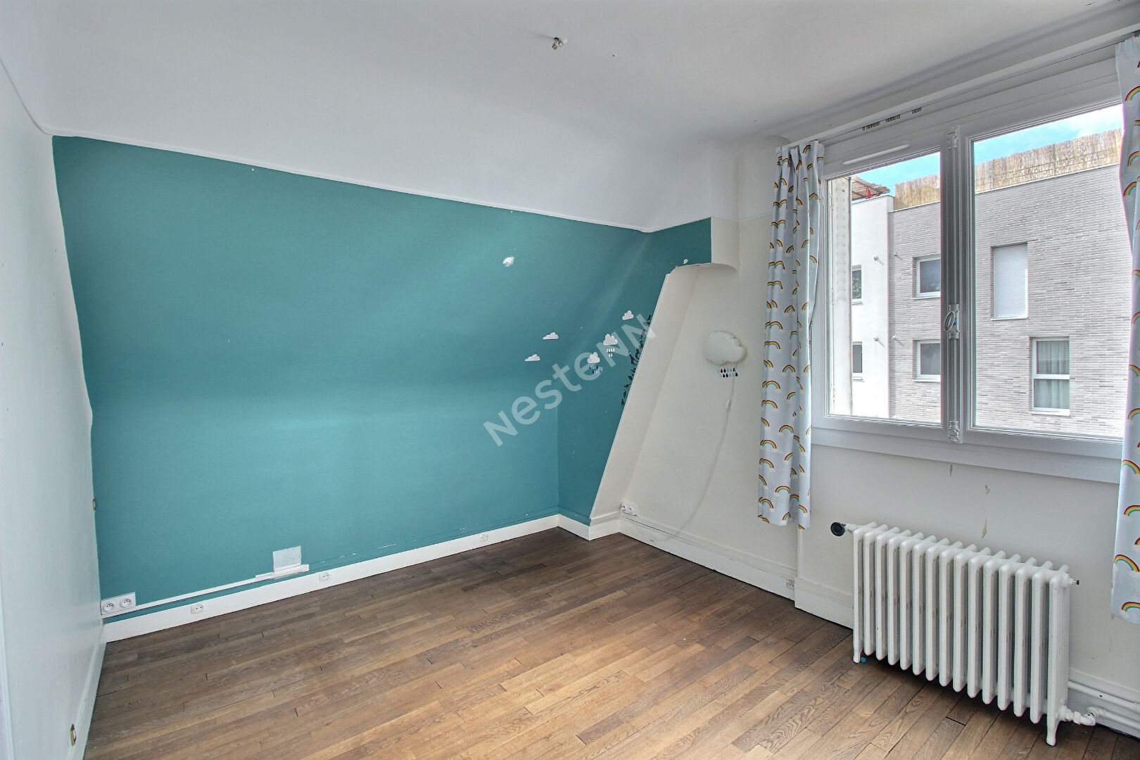 Maison avec jardin et garage - AVEC dépendances : maison 2 pièces et 2 espaces bureau
