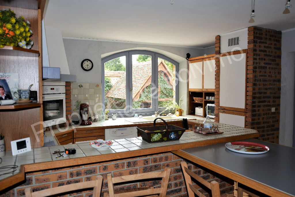 MARCOUSSIS - ANCIEN CORPS DE FERME
