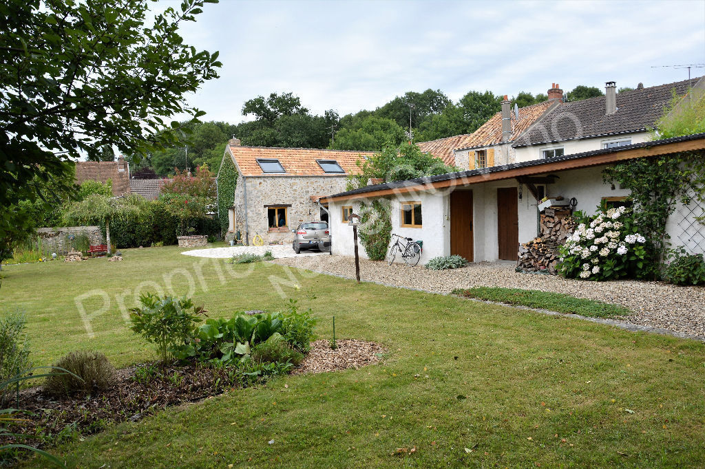 MARCOUSSIS - ANCIEN CORPS DE FERME