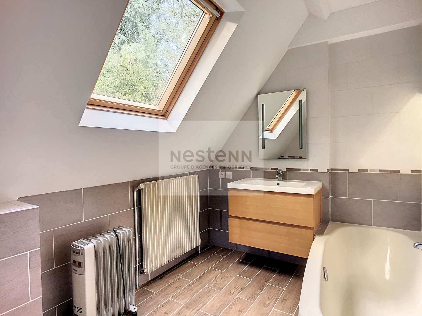 À Vendre, Linas, Maison Individuelle 5 Pièces, 3 chambres 110 m2, quartier calme et recherché
