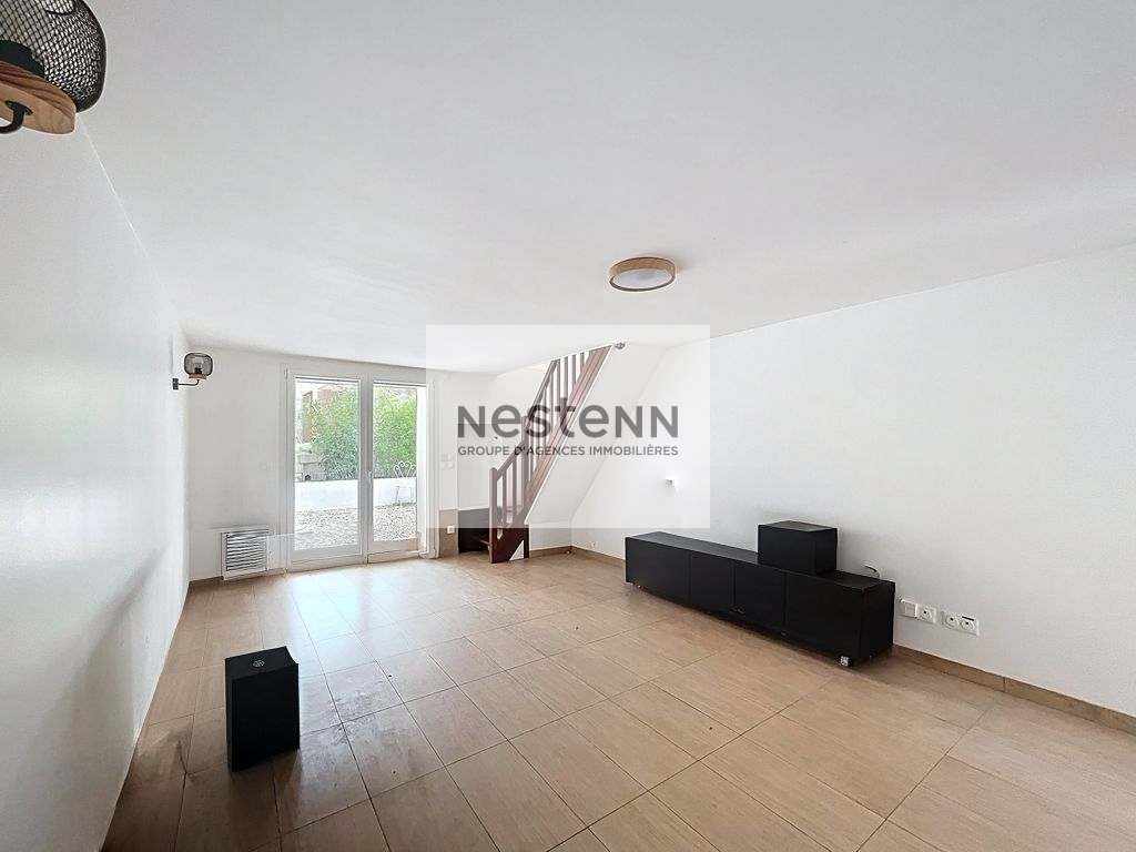 LEUVILLE SUR ORGE  À VENDRE  -  Maison rénovée 4 pièces - 76m²  -  2 chambres + terrasse + jardin + garage ? Proche écoles, commerces et axes routiers (N20/N104)
