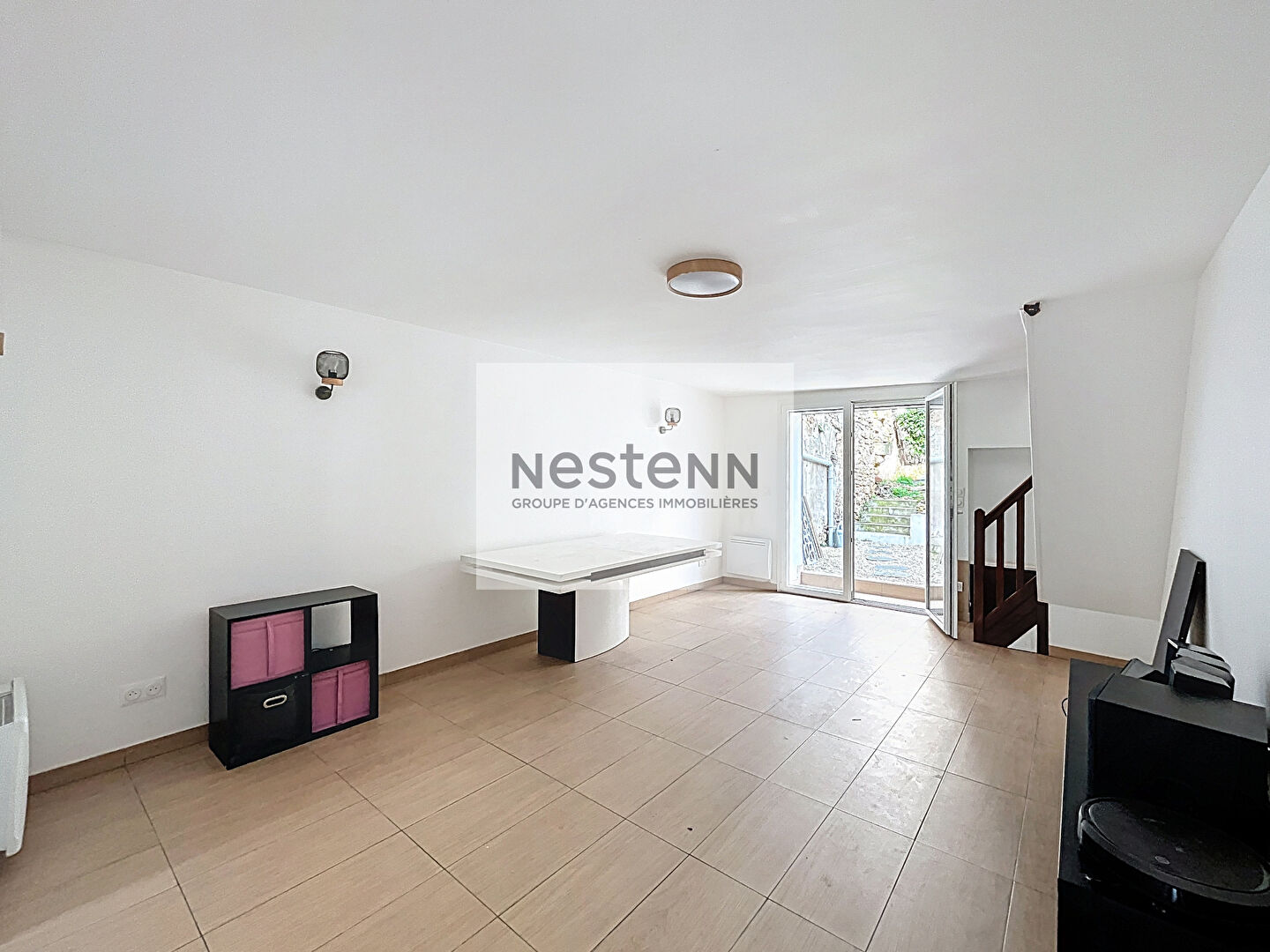 LEUVILLE SUR ORGE  À VENDRE  -  Maison rénovée 4 pièces - 76m²  -  2 chambres + terrasse + jardin + garage ? Proche écoles, commerces et axes routiers (N20/N104)