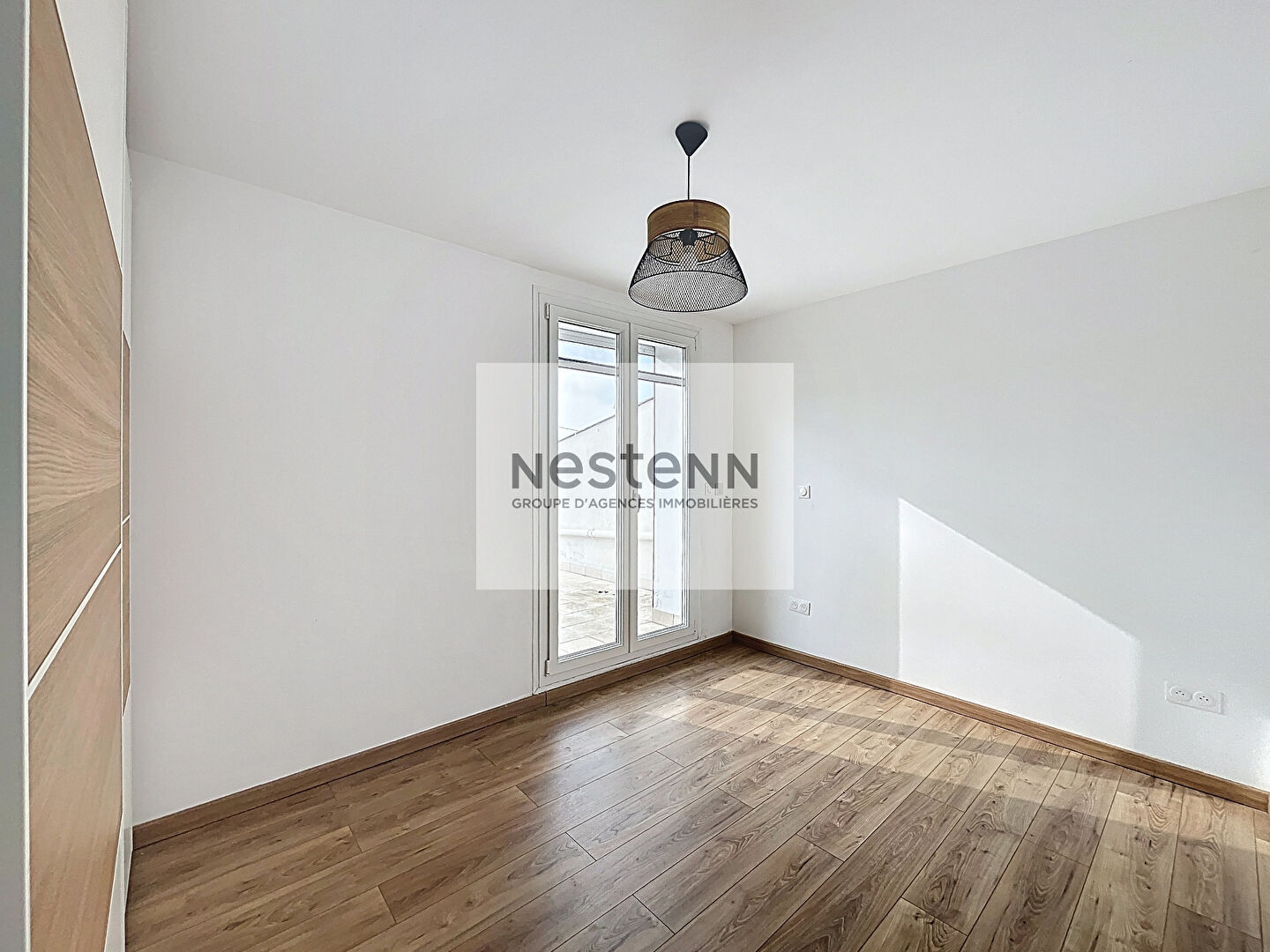 LEUVILLE SUR ORGE  À VENDRE  -  Maison rénovée 4 pièces - 76m²  -  2 chambres + terrasse + jardin + garage ? Proche écoles, commerces et axes routiers (N20/N104)