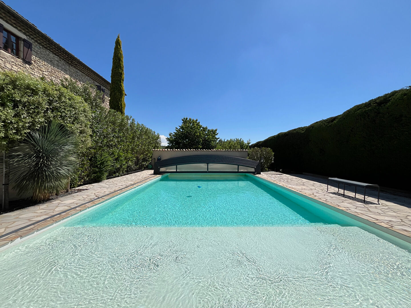 MAISON DE GRAND STANDING DE 188 M² AVEC PISCINE