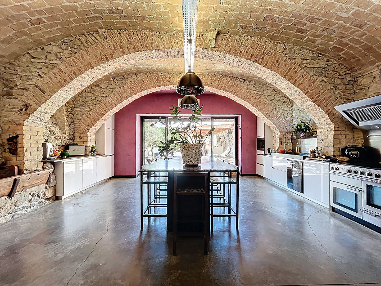MAISON DE GRAND STANDING DE 188 M² AVEC PISCINE