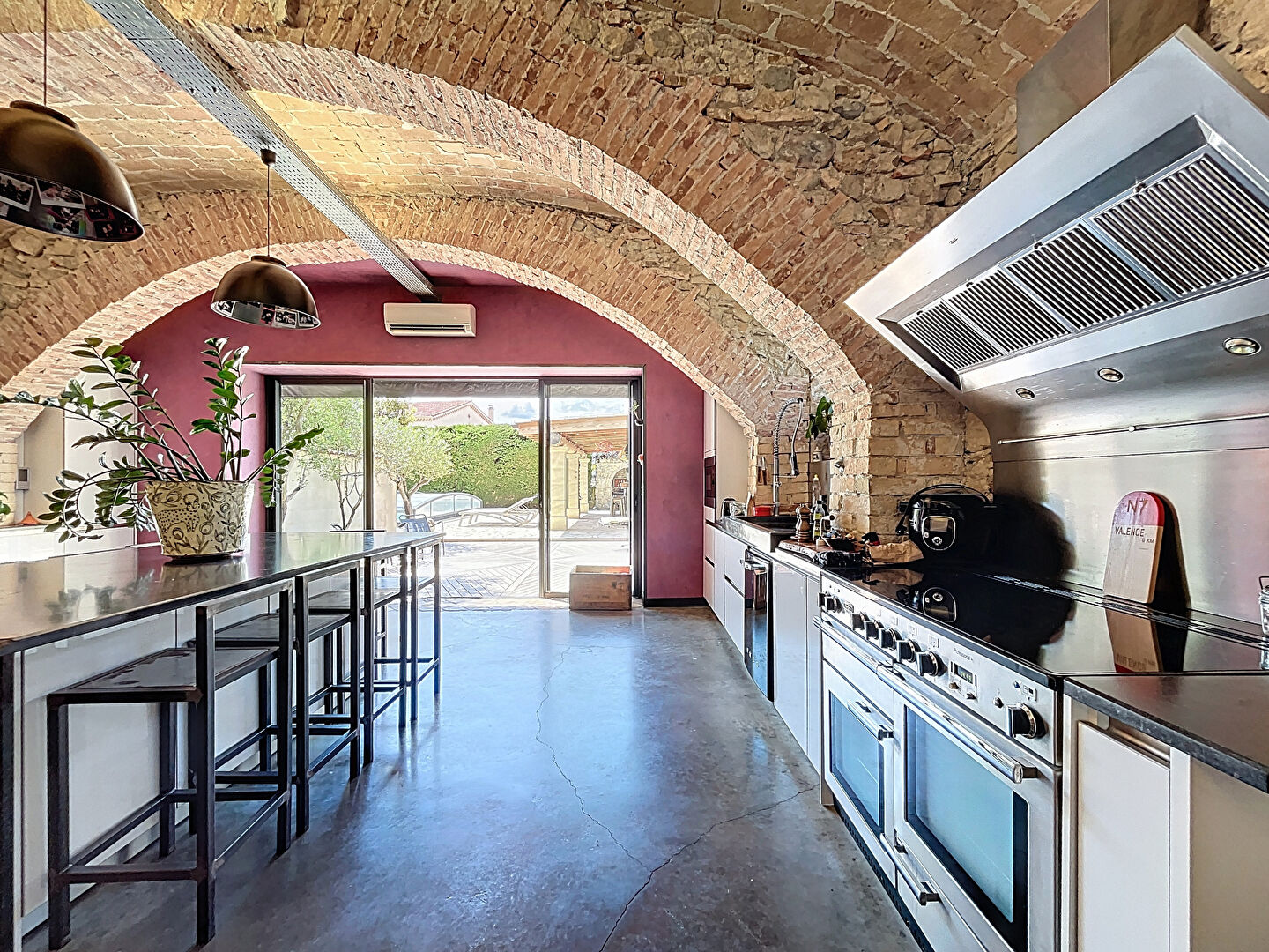 MAISON DE GRAND STANDING DE 188 M² AVEC PISCINE