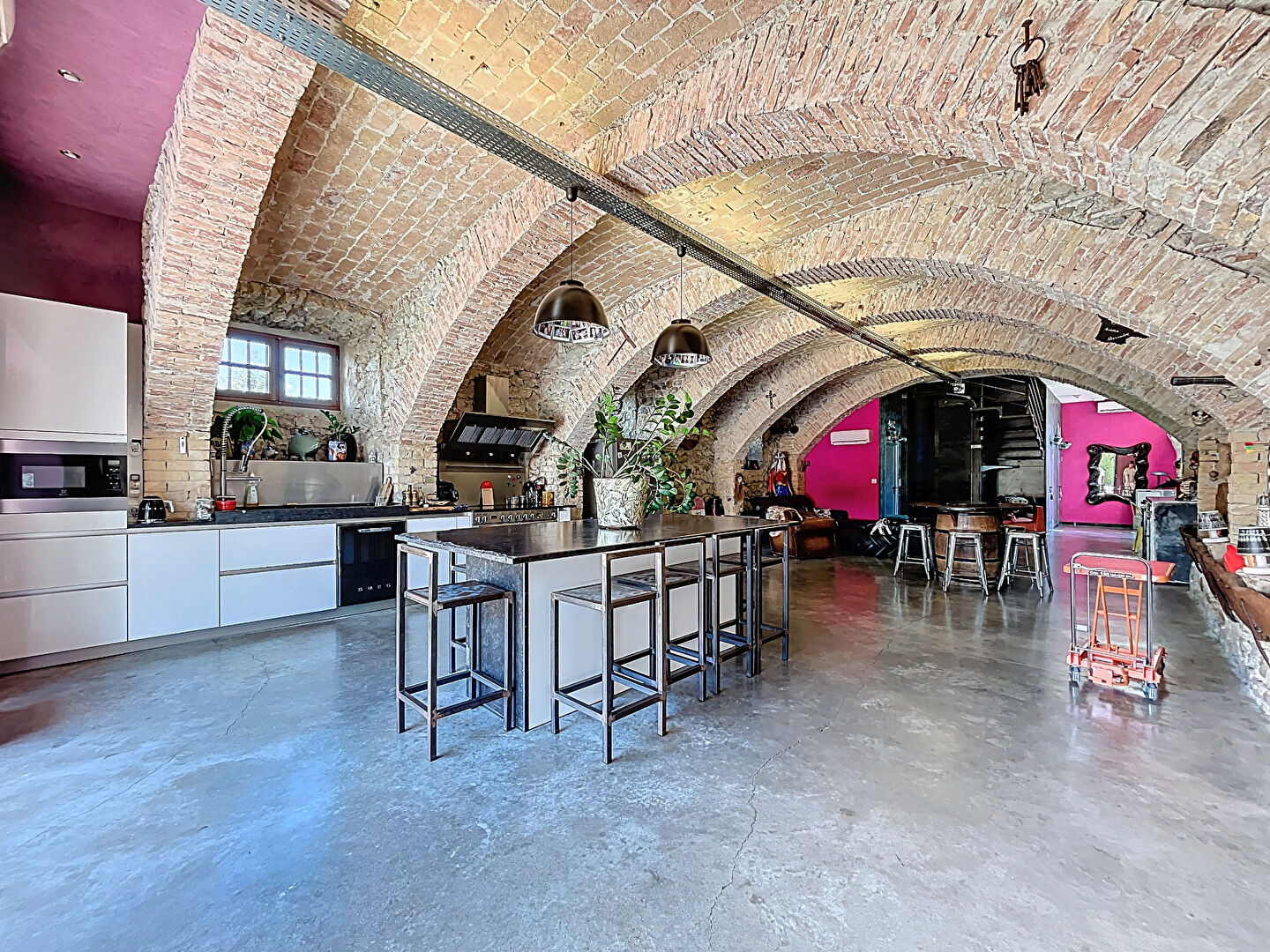 MAISON DE GRAND STANDING DE 188 M² AVEC PISCINE