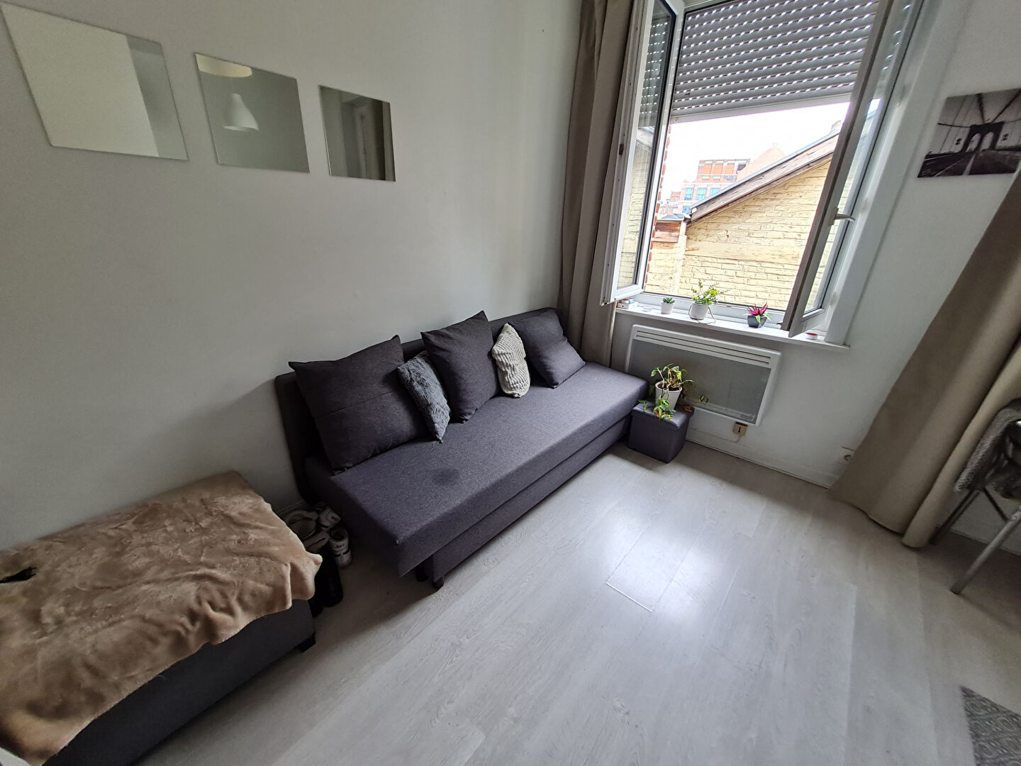 A LOUER, STUDIO MEUBLÉ d'environ 16 m², rue de Douai - LILLE