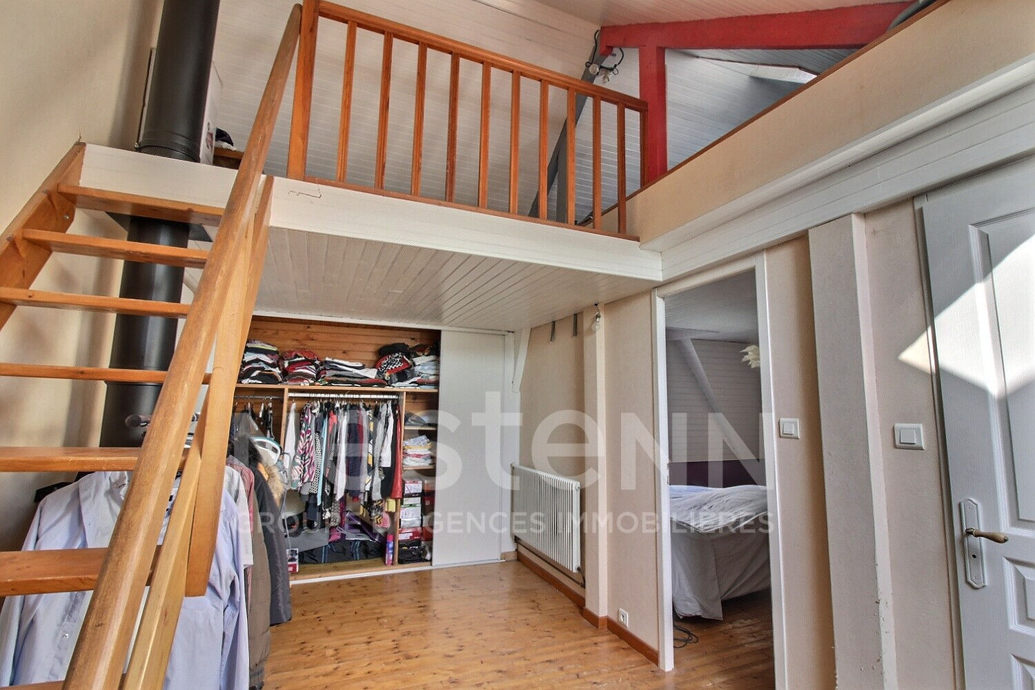 -Maison Lomme  (125 m²) 4 pièces- 3 chambres- proximité métro- extérieur