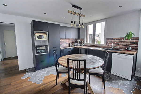 Vente par agence immobiliere à Montreuil (93100)