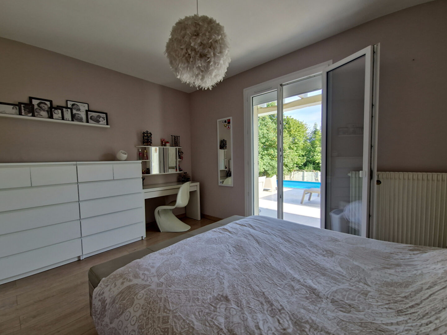 Magnifique Maison 7 pièces en parfait état avec jardin paysagé sans vis à vis d'environ 1282 m2 sur ponthierry, proche gare, écoles et promenades