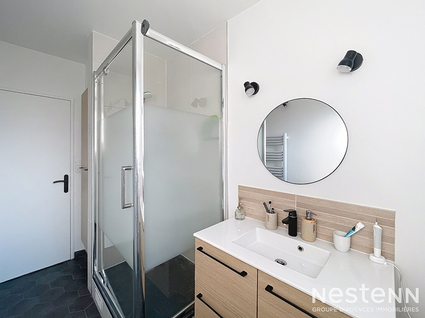 Appartement en parfait état à Saint-Fargeau-Ponthierry - 2 chambres - Situé à 5 minutes à pied de la gare, des écoles et des commerces