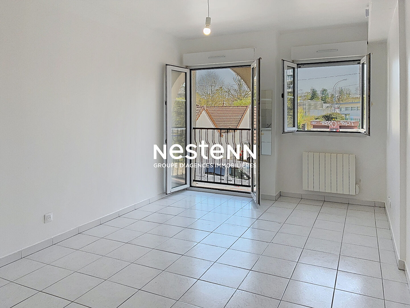 Appartement STUDIO à Dammarie les lys 77190, proche gare de melun, bon rendement locatif