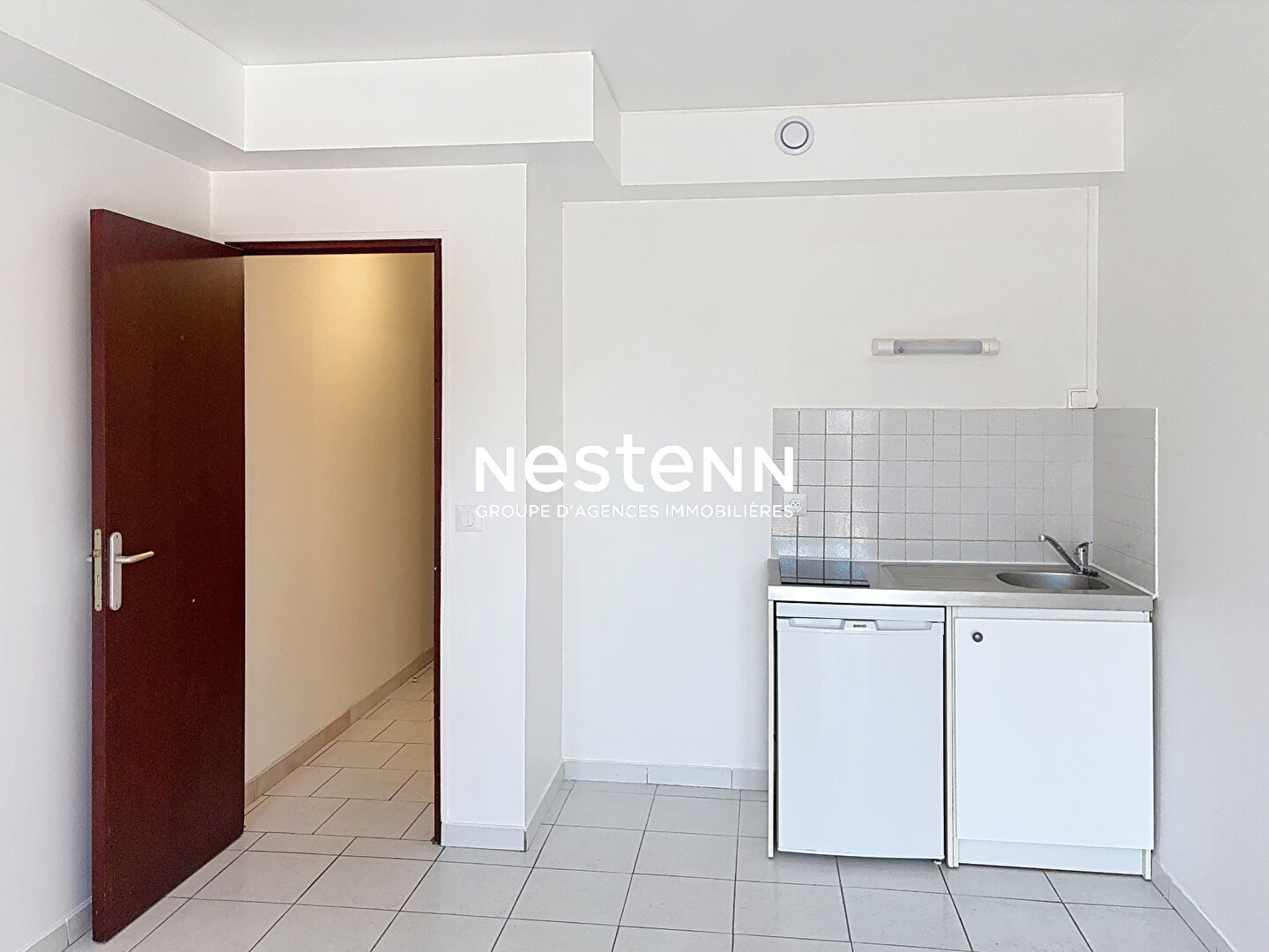 Appartement STUDIO à Dammarie les lys 77190, proche gare de melun, bon rendement locatif