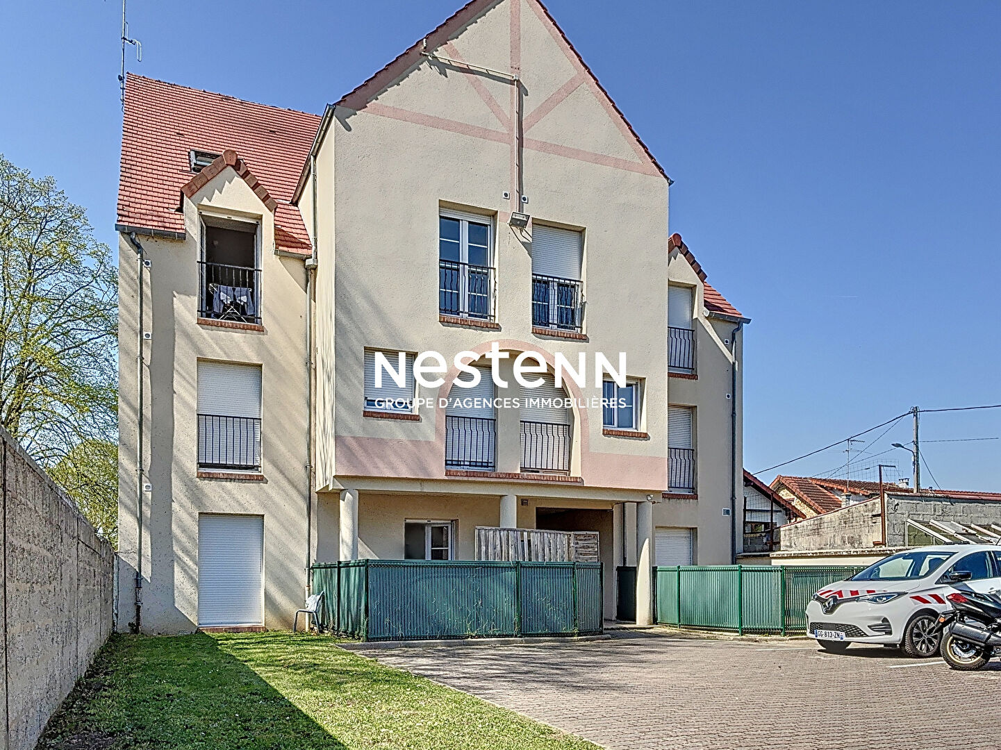 Appartement STUDIO à Dammarie les lys 77190, proche gare de melun, bon rendement locatif