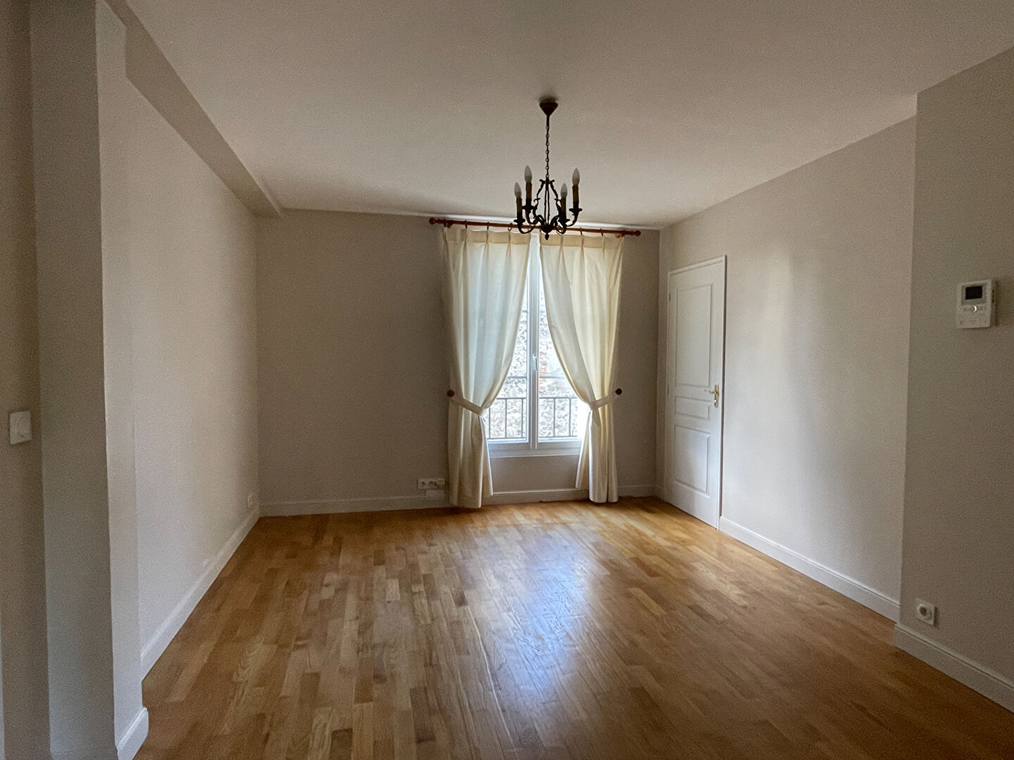 Appartement de standing ascenseur privatif Provins hyper centre 190 m² + 2 garages