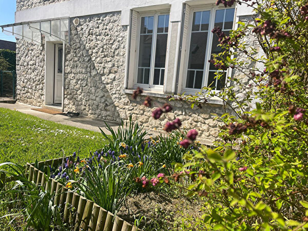 Vente par agence immobiliere à Troyes (10000)