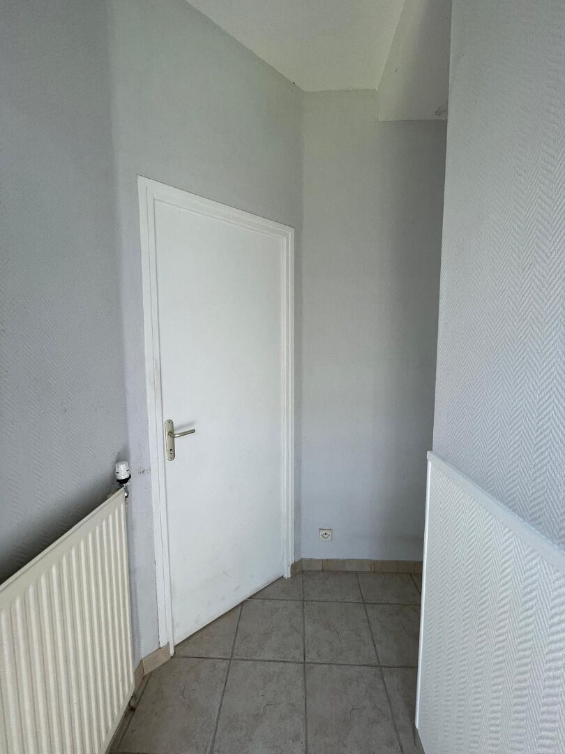 Appartement avec jardin privatif  dans  Provins 2 pièces avec gare à pieds  Paris est !
