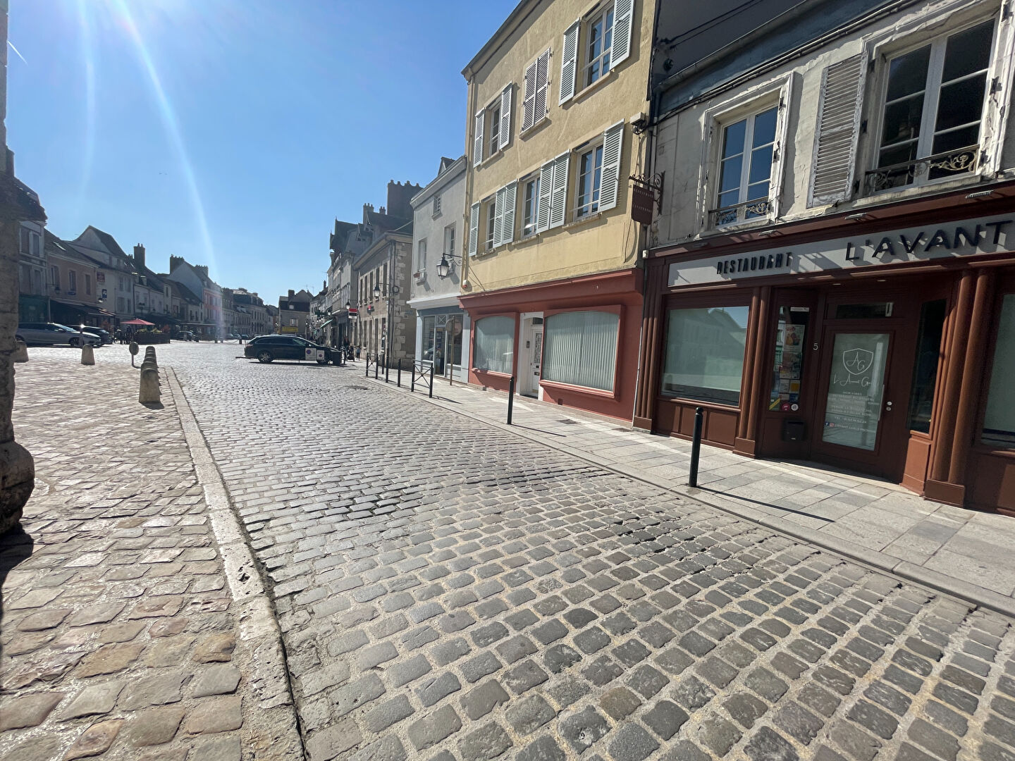 Appartement avec jardin privatif  dans  Provins 2 pièces avec gare à pieds  Paris est !